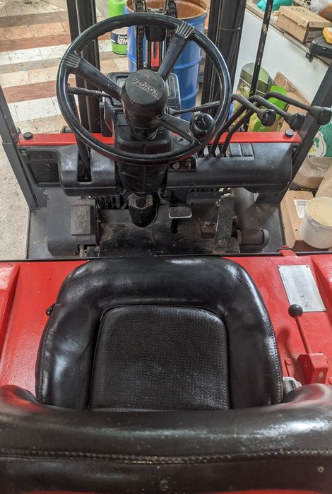 Empilhador Elétrico Toyota