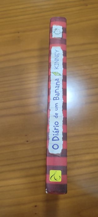 Livro "o diário de um banana"