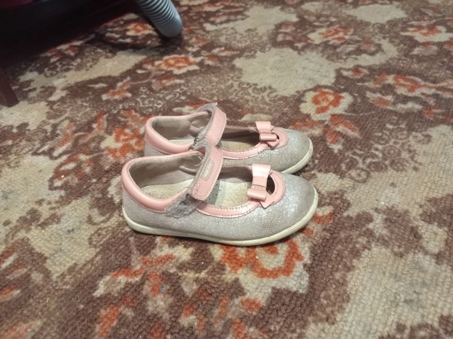 Лот обуви для девочки