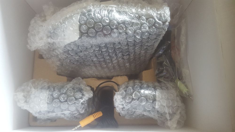 Amplifier and Speaker Set, Brand New in Box64551614146305121