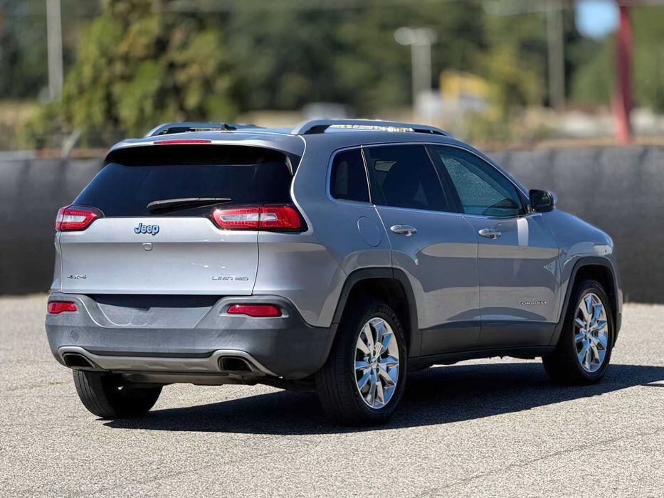 Jeep Cherokee Limited      2015