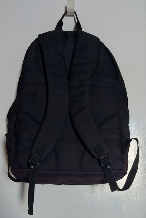 Mochila preta em bom estado