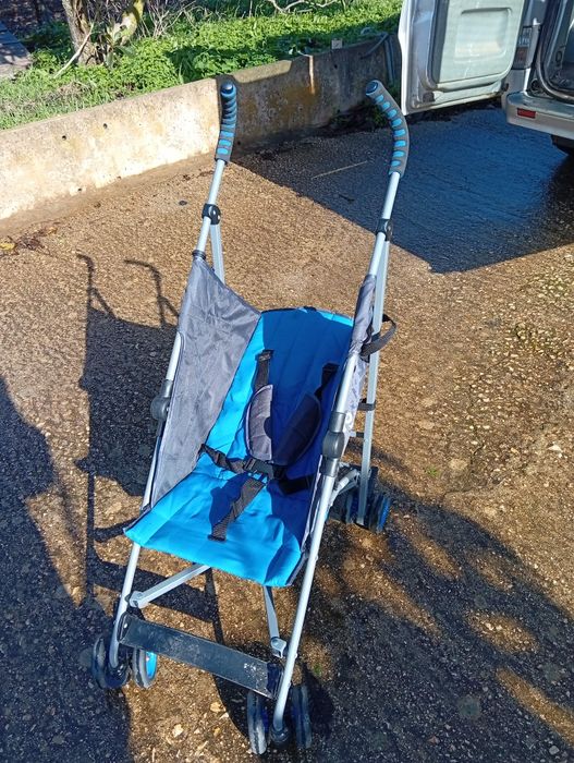 Vende se carrinha de bebe