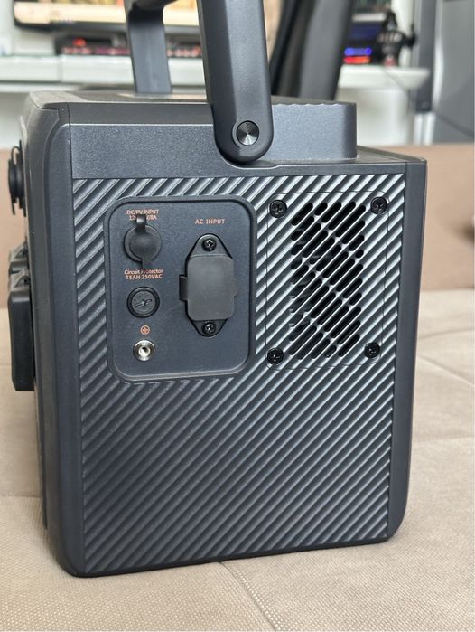 Зарядна станція Bluetti AC60P