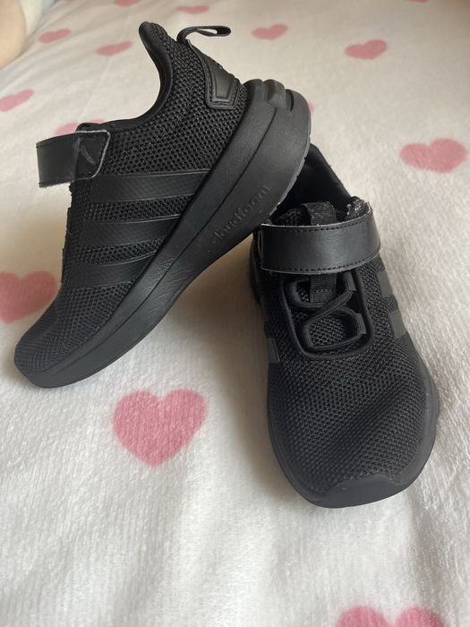 кросівки  Adidas