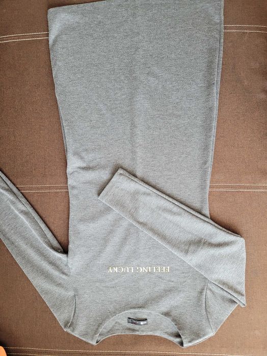 Sukienka szara na jesień