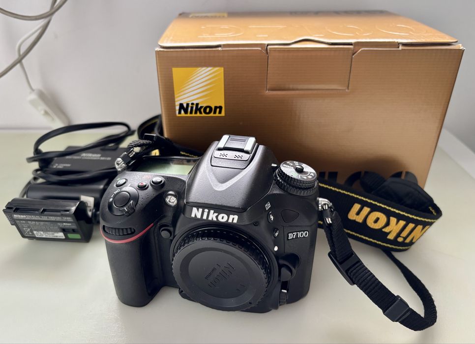 Sprzedam body Nikon d7100 przebieg 26tys