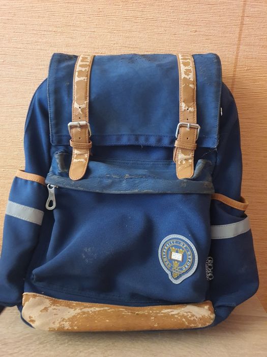 Рюкзак OXFORD вмістовний, гарна фурнітура.