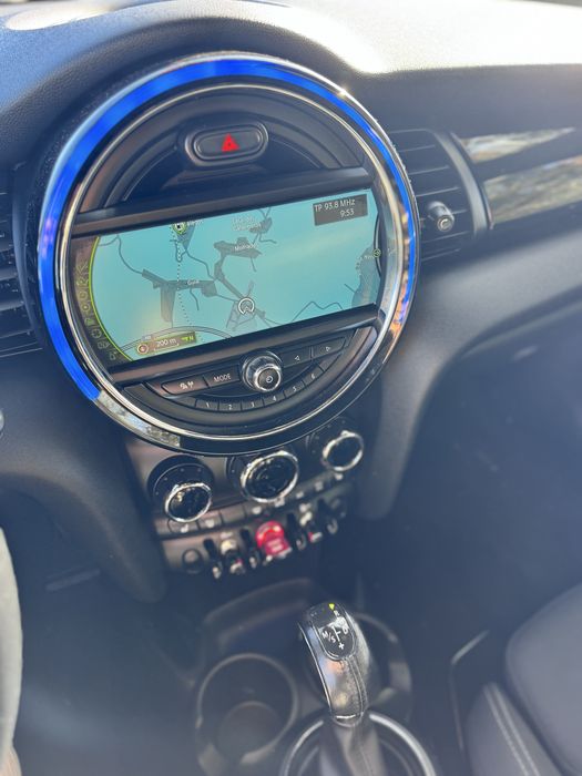 MINI COOPER 1.6i de 2016 full extras otimo estado geral