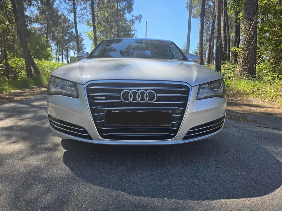Audi A8 3.0 TDI DPF quattro tiptronic