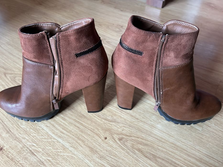 Buty botki na koturnie r. 40