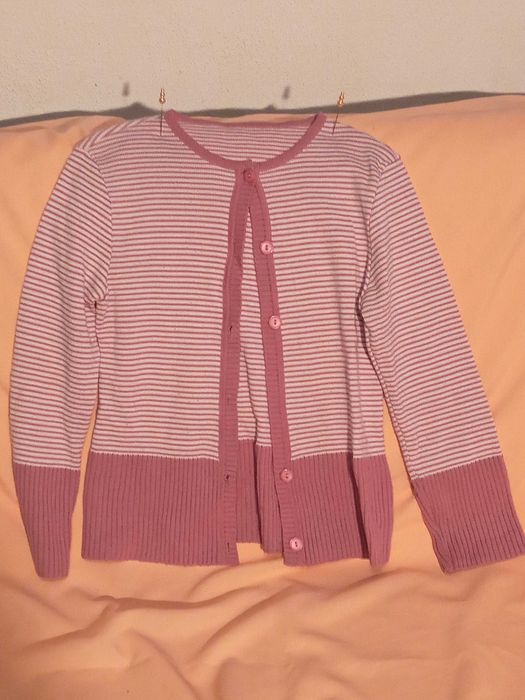 Sweter dziewczęcy