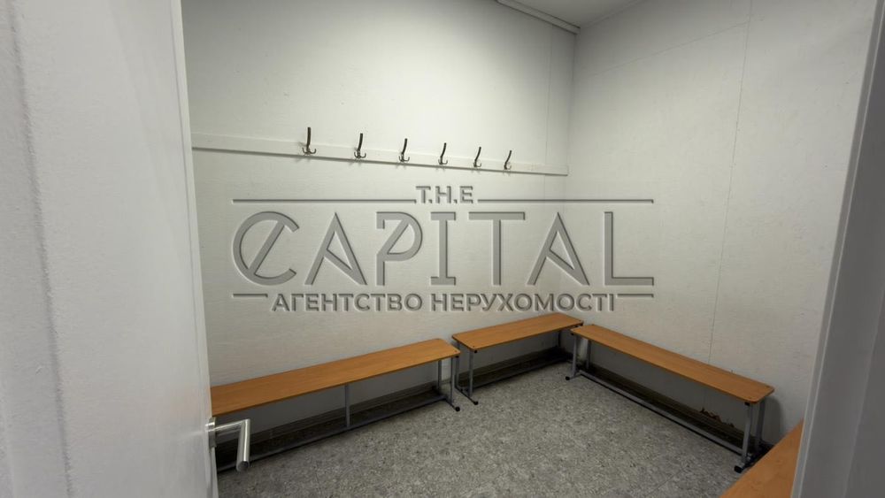 Продаж цокольне приміщення м. Бровари 109м2