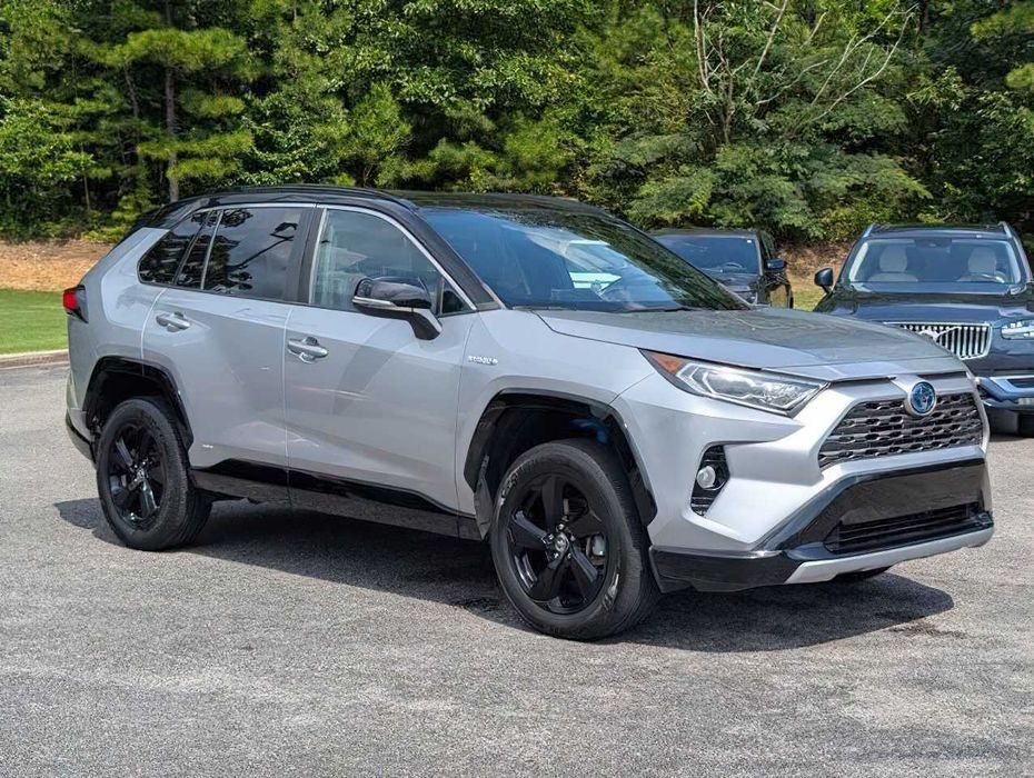 Toyota RAV4 XSE      2021