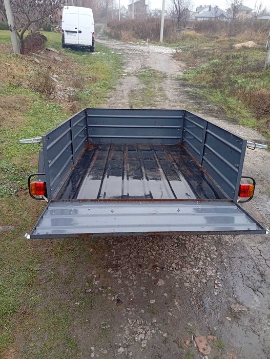 Продам легковий прицеп "Лев" з малим пробігом.