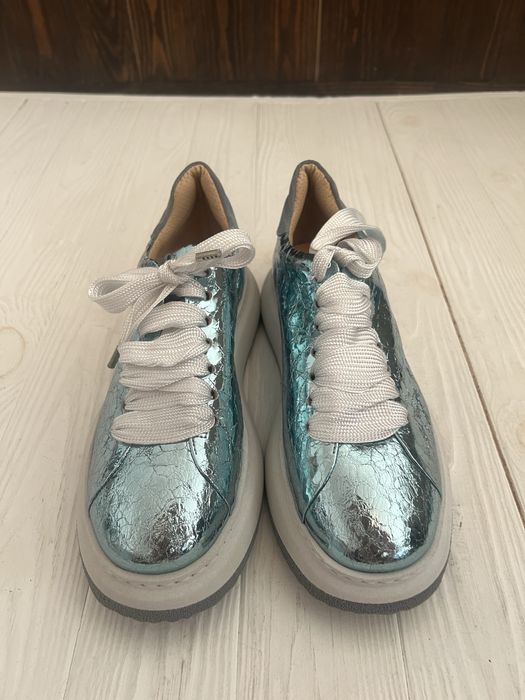 Кросівки жіночі Італія Laura Bellariva 37