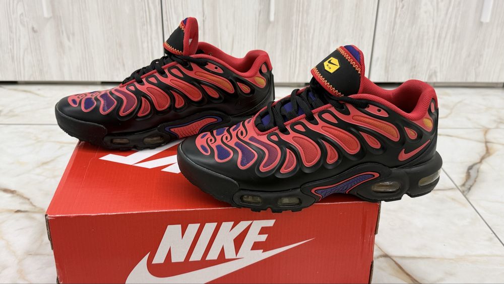 Кросівки Nike Air Max Tn Plus Drift 42