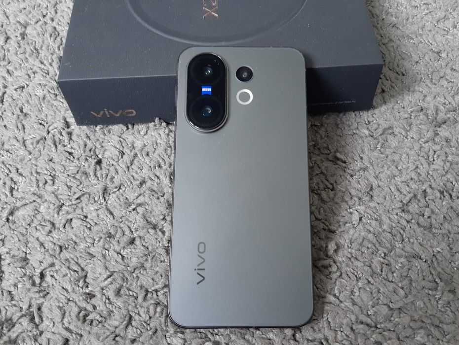 smartfon vivo X200 FE 12/512GB 6,31" 120Hz Czarny nowy z rtveuroagd PL