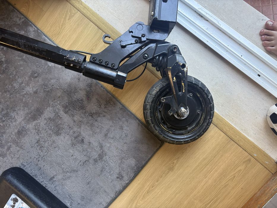 Trotinete eletrica ienryed 350€