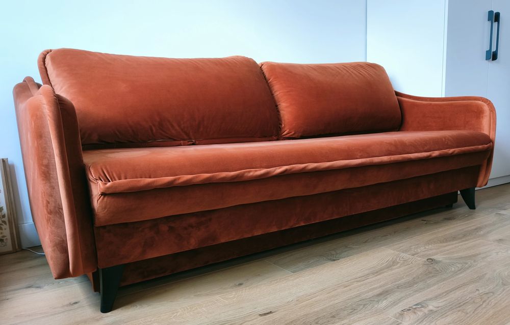 Sofa kanapa ruda welurowa rozkładana jak nowa