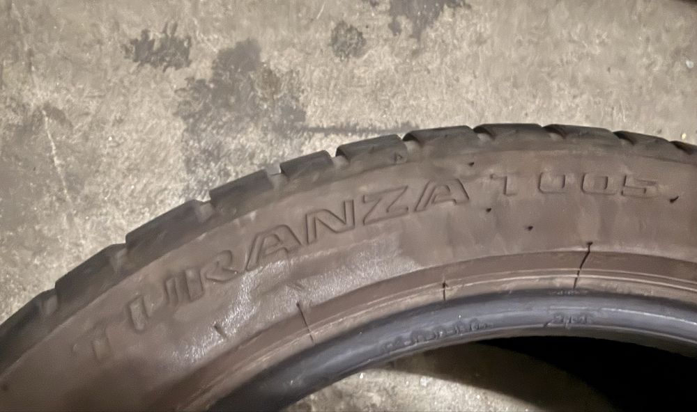 2 Pneus Bridgestone 215/45R17
