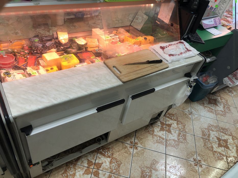 Холодильна вітрина, холодильник Cold