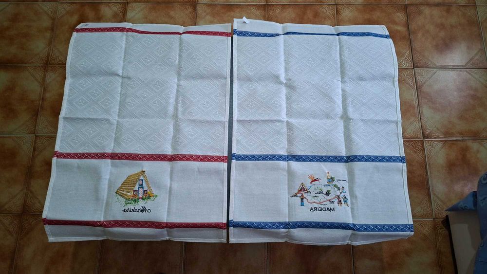 2 panos de cozinha decorativos da Madeira
