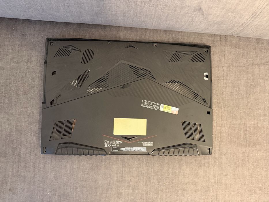 MSI GP75 na części