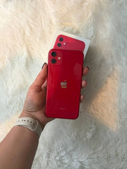 iPhone 11 128gb червоний в ідеальному стані, без ремонту, батарея 68%