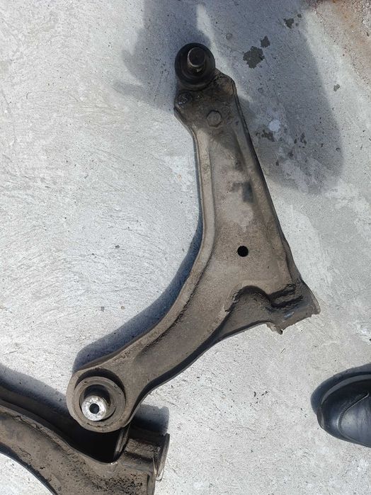 Рычаги на Мерседес Вито 638