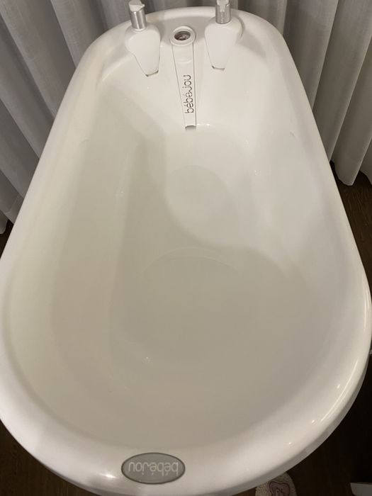 Banheira com suporte Bébé Jou