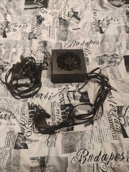Zasilacz SillentiumPC Vero M3 700W Bronze Półmodularny