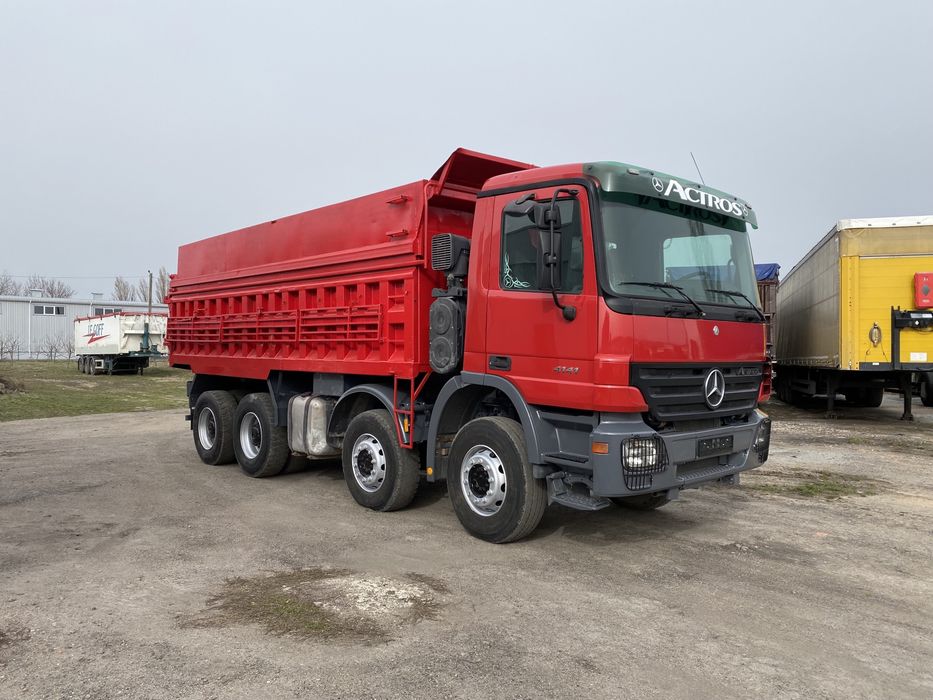 Мерседес 4141 самосвал