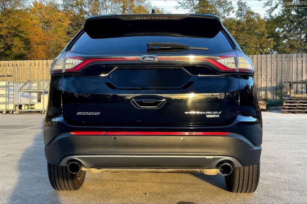 Ford Edge Titanium      2018