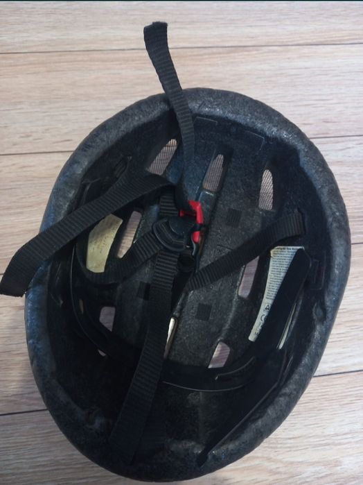 kask rowerowy czerwony