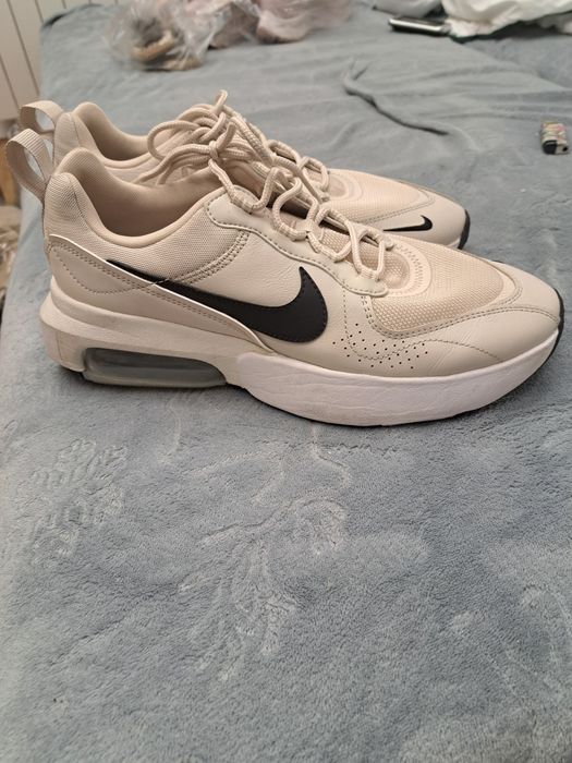 Buty sportowe doboegania sneakersy nike air max 42,5