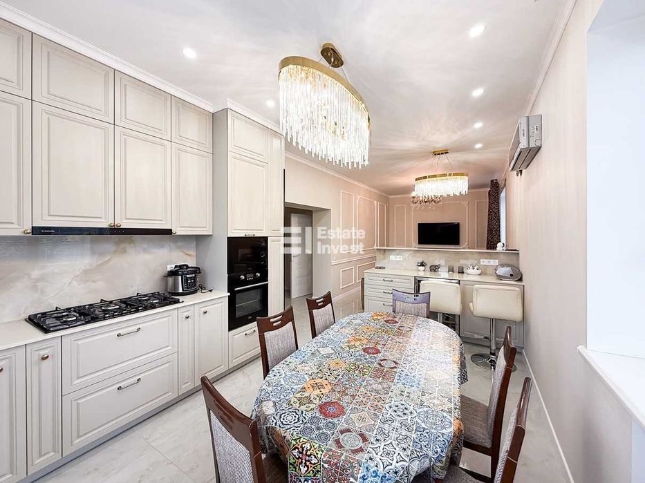 Продам 2 поверховий будинок у с. Тернова, вул. Лугова, 1