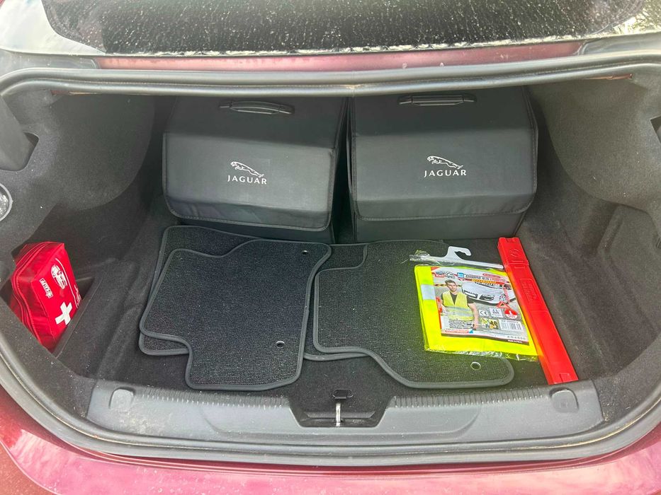 Jaguar XE 2.0 Bom estado full extras 100 mil km