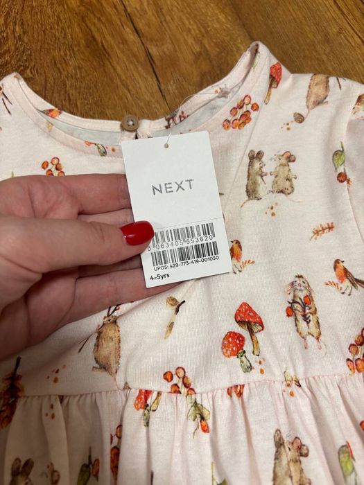 Нова сукня Next, 4-5 років