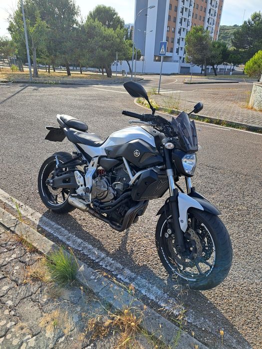 Yamaha mt 07 2015