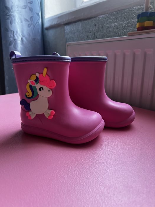 Резинові чобітки на дівчинку 14,5 см з флісовими панчохами у подарунок