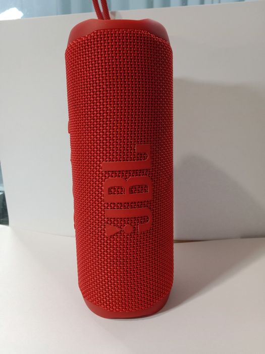 Колонка портативна JBL
