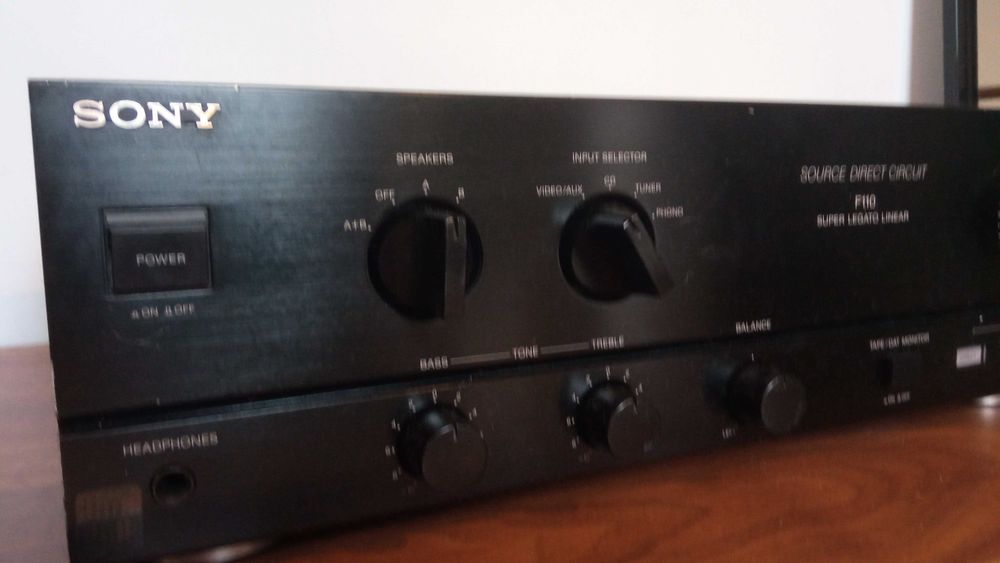 Wzmacniacz Sony F110