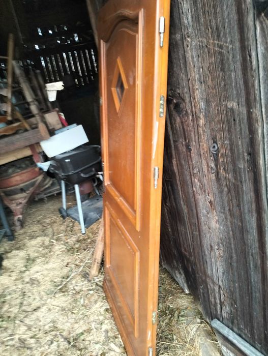 Sprzedam drzwi wejściowe  drewniane