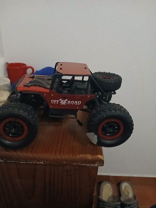 Carro rc e amortecedores