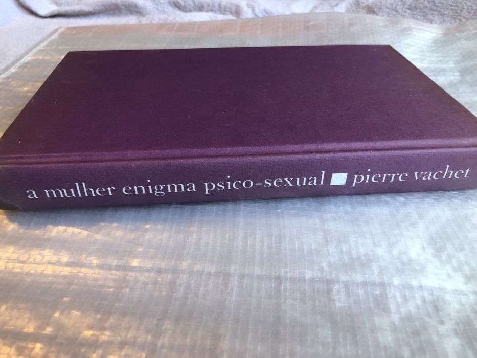 Livro A mulher enigma