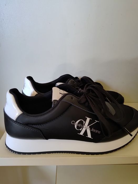 Buty damskie marki Calvin Klein.  Rozm.37.