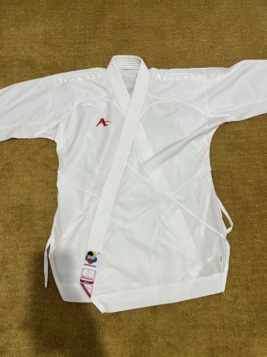 Kimono karate Arawaza Onyx Zero Gravity - Aprovado pela WKF