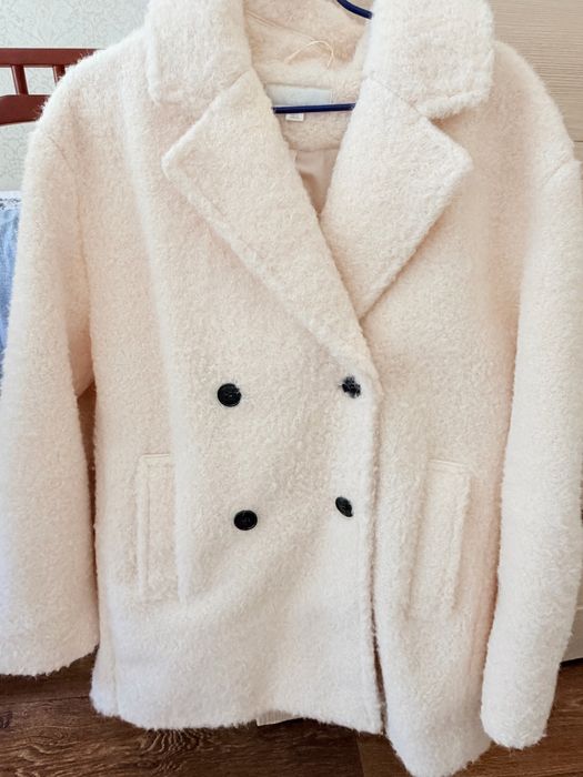 Пальто букле Zara XL