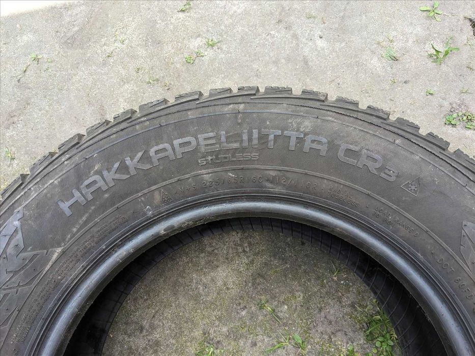 Шини зимові 225 65 16 C Nokian Hakkapeliitta CR3